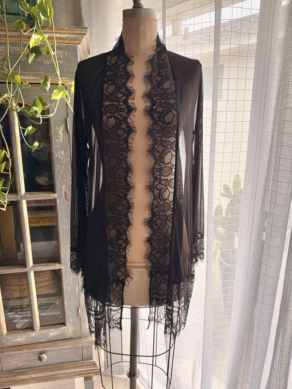 Black Sheer Mesh Robe Eyelash Lace Trim Kimono Sleeve One Size Music Legs Brand